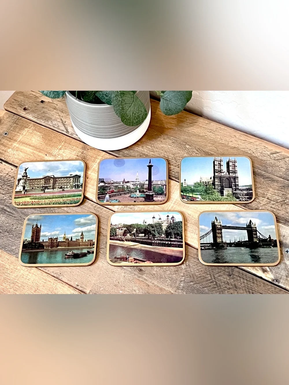 Vintage Win-El-Ware London England Landmarks Coasters Set of 6 Gold Trim 4.5